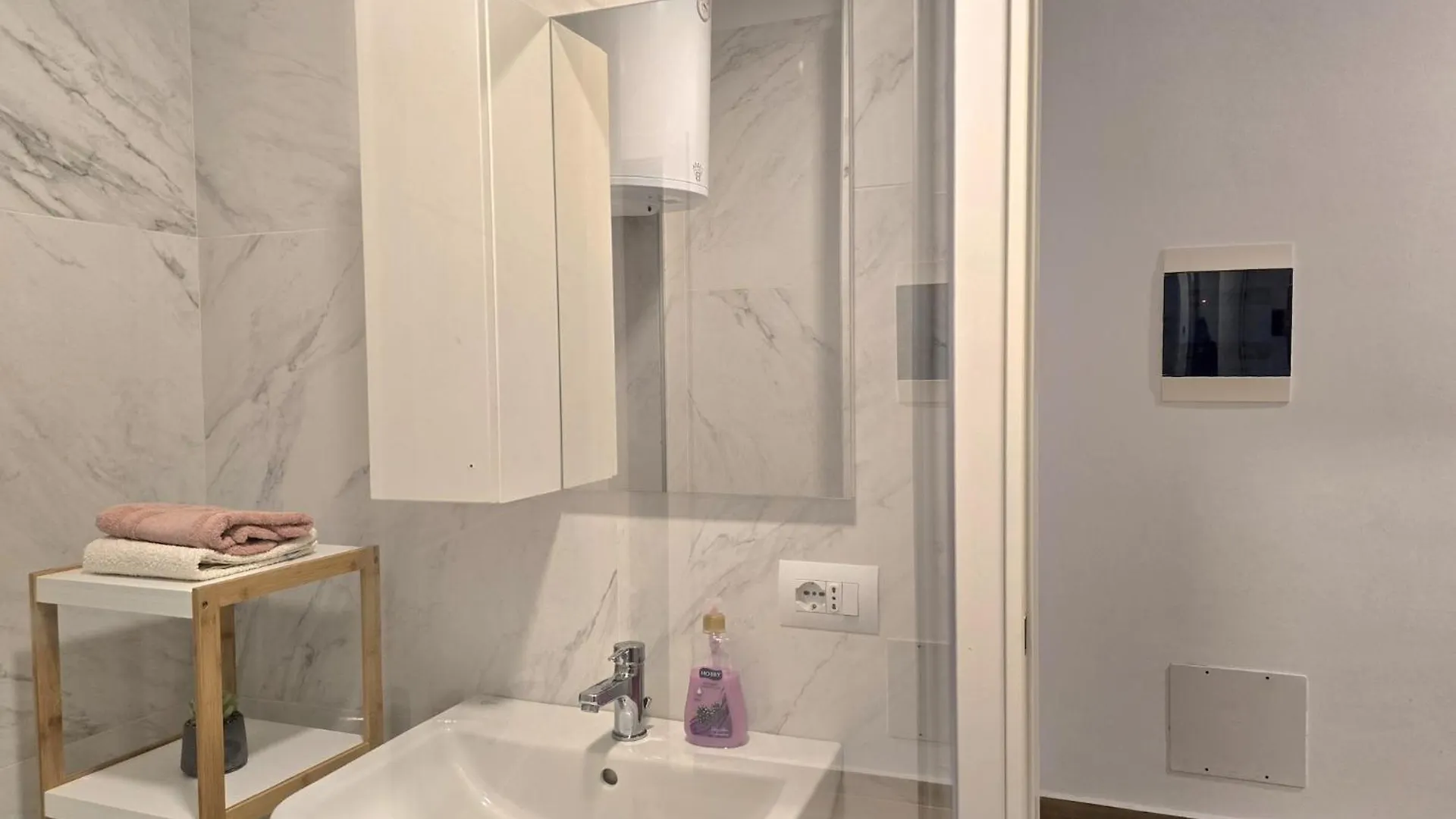 Bright & Airy Apartment Near Gambero Beach Plazhi San Pietro